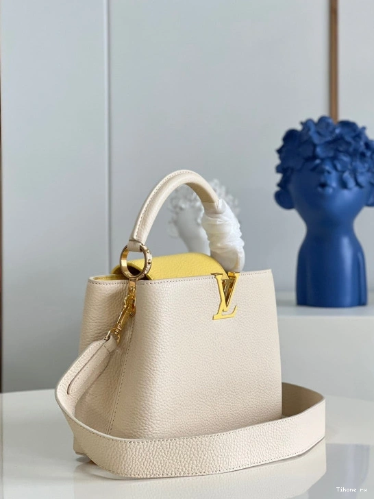 Cheap LOUIS VUITTON CAPUCINES BB 0724